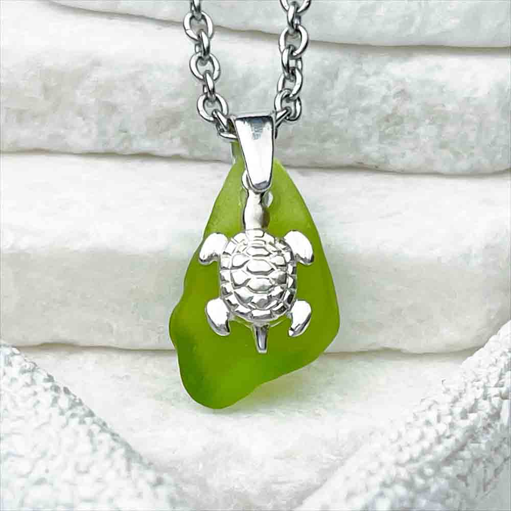 Glass turtle store necklace